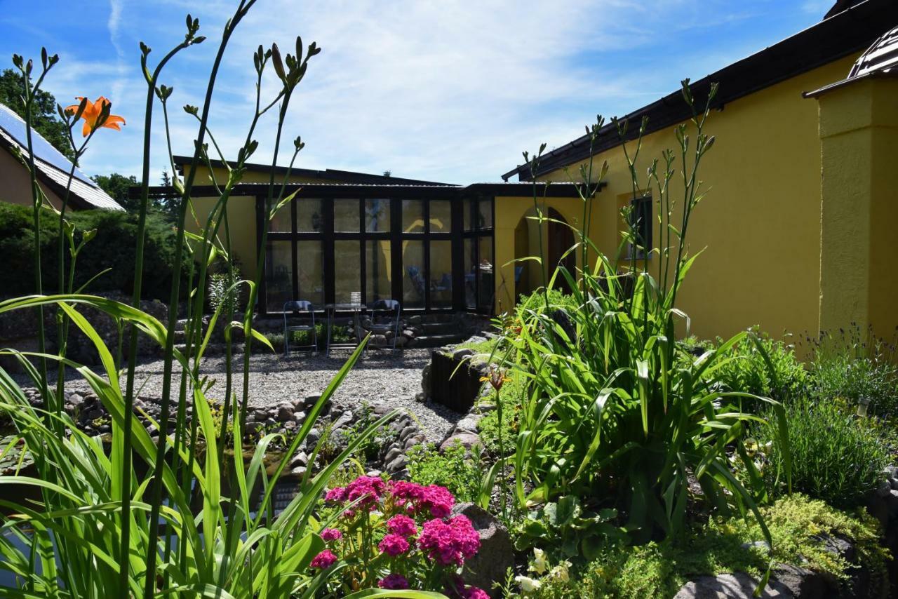 Am Gutspark Alt Tucheband Exteriör bild